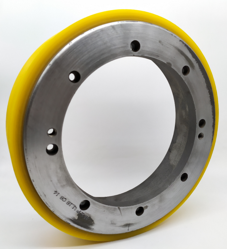 RUOTA TRAZIONE RIVESTITA  250X61 8 FORI